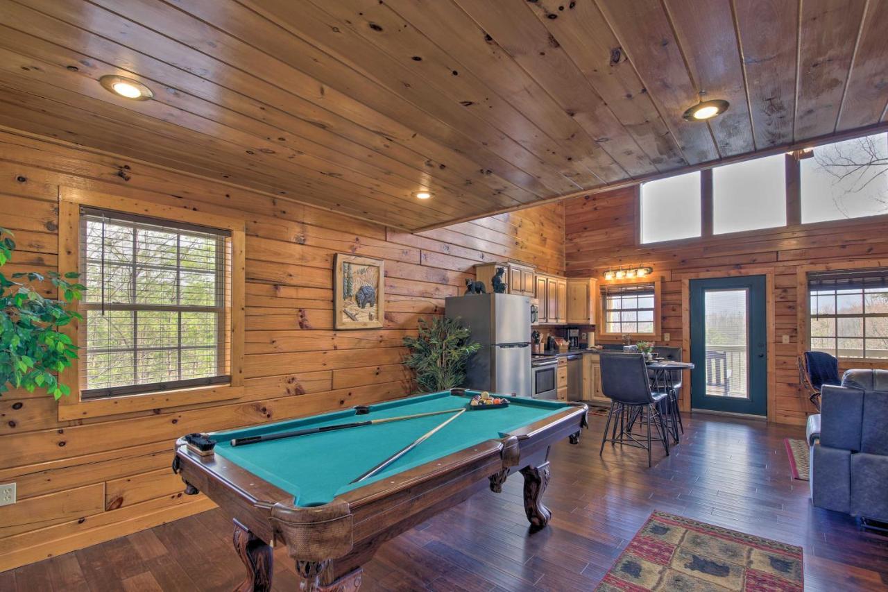 Gatlinburg Cabin With Pool Table And Hot Tub! Esterno foto