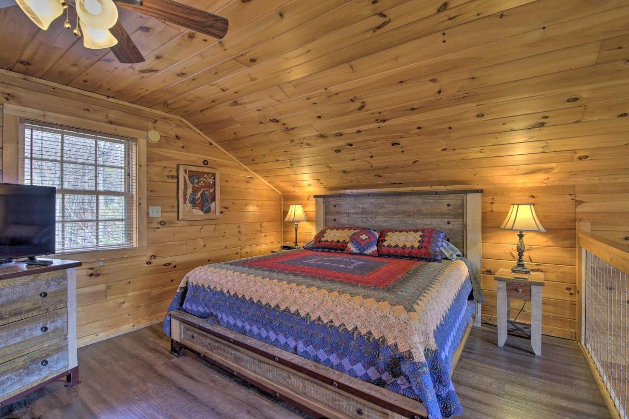 Gatlinburg Cabin With Pool Table And Hot Tub! Esterno foto