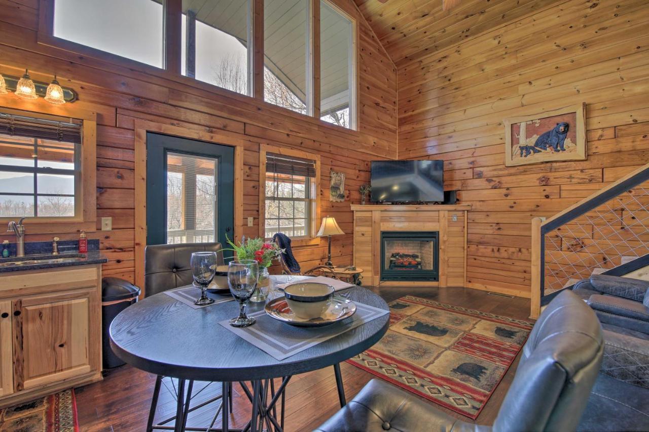 Gatlinburg Cabin With Pool Table And Hot Tub! Esterno foto
